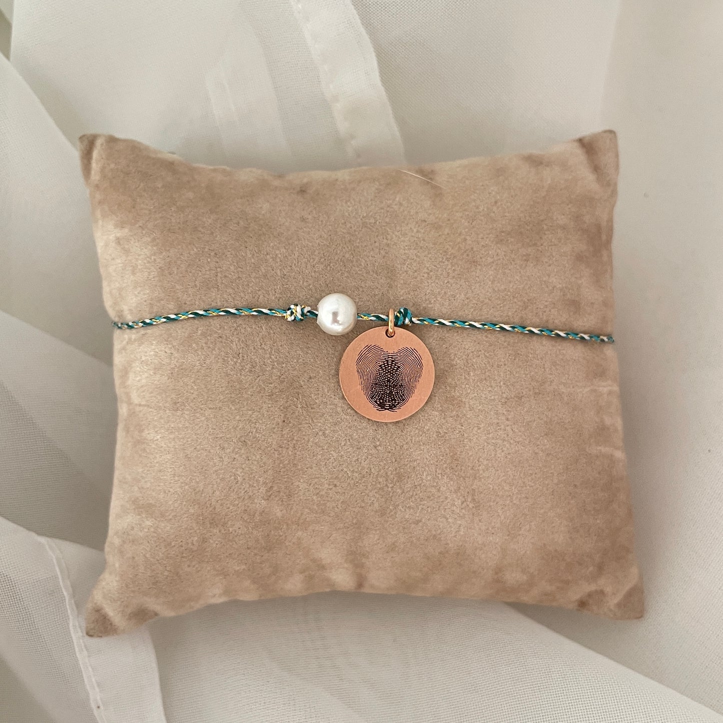Bracciale cordino regolabile colorato con perla e soggetto o frase emozionale - pezzi unico - Lumiere Bijoux