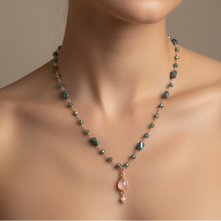 Collana catena rolló e cristalli multiforme verde smeraldo con pietra opale con perla cm 40 - pezzo unico