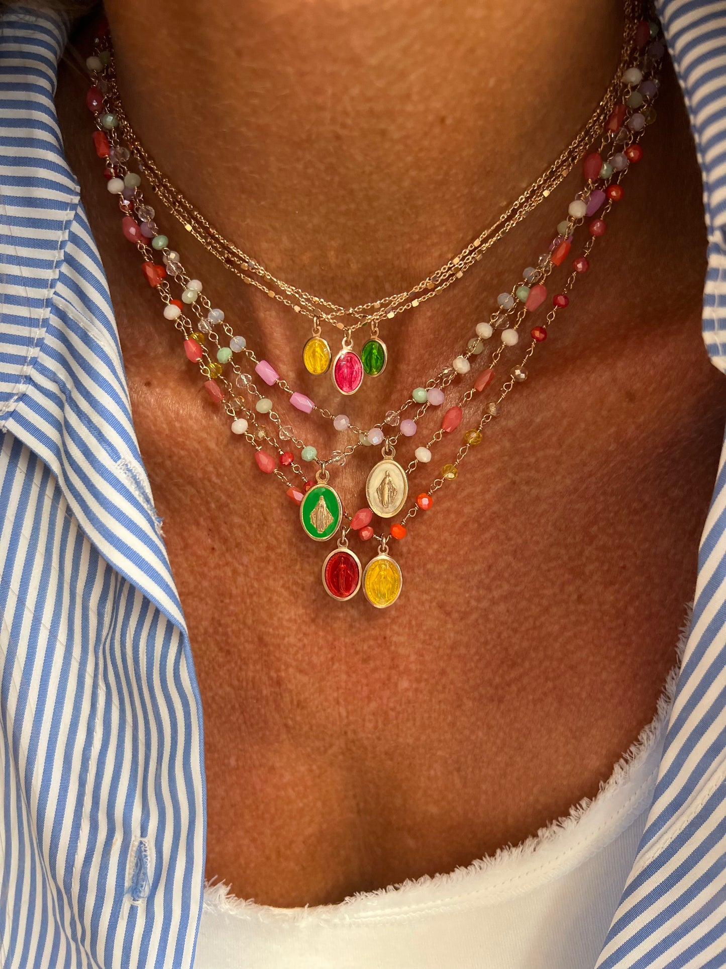 Collana catena dadini cm 35 con madonnina da 1 cm smaltata - pezzi unici - Lumiere Bijoux