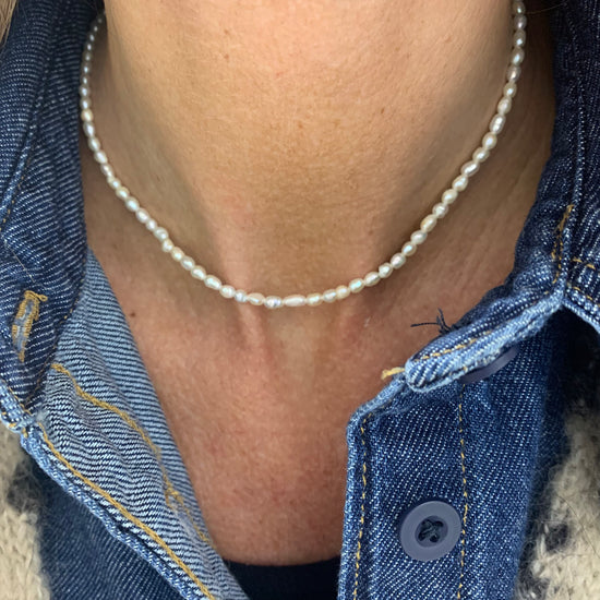 Collana choker perle risino bianche irregolari - cm 35