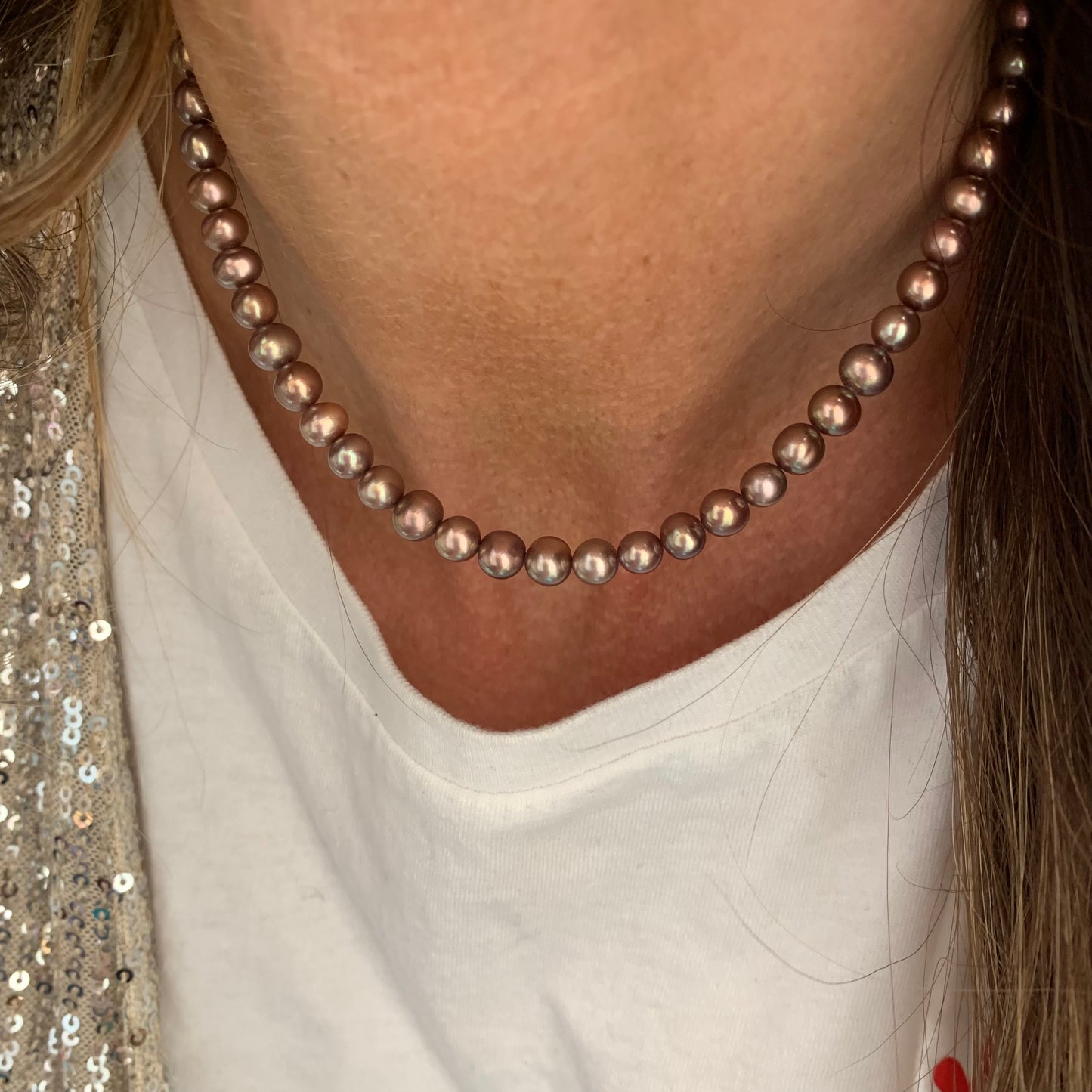 Collana perle tonde color cioccolato cm 35 più 5 di allungamento rosè