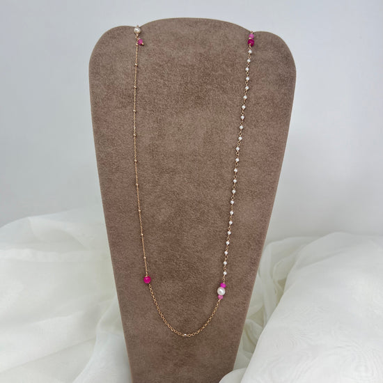 Collana catena rollò con micro perle bianche e cristalli fucsia