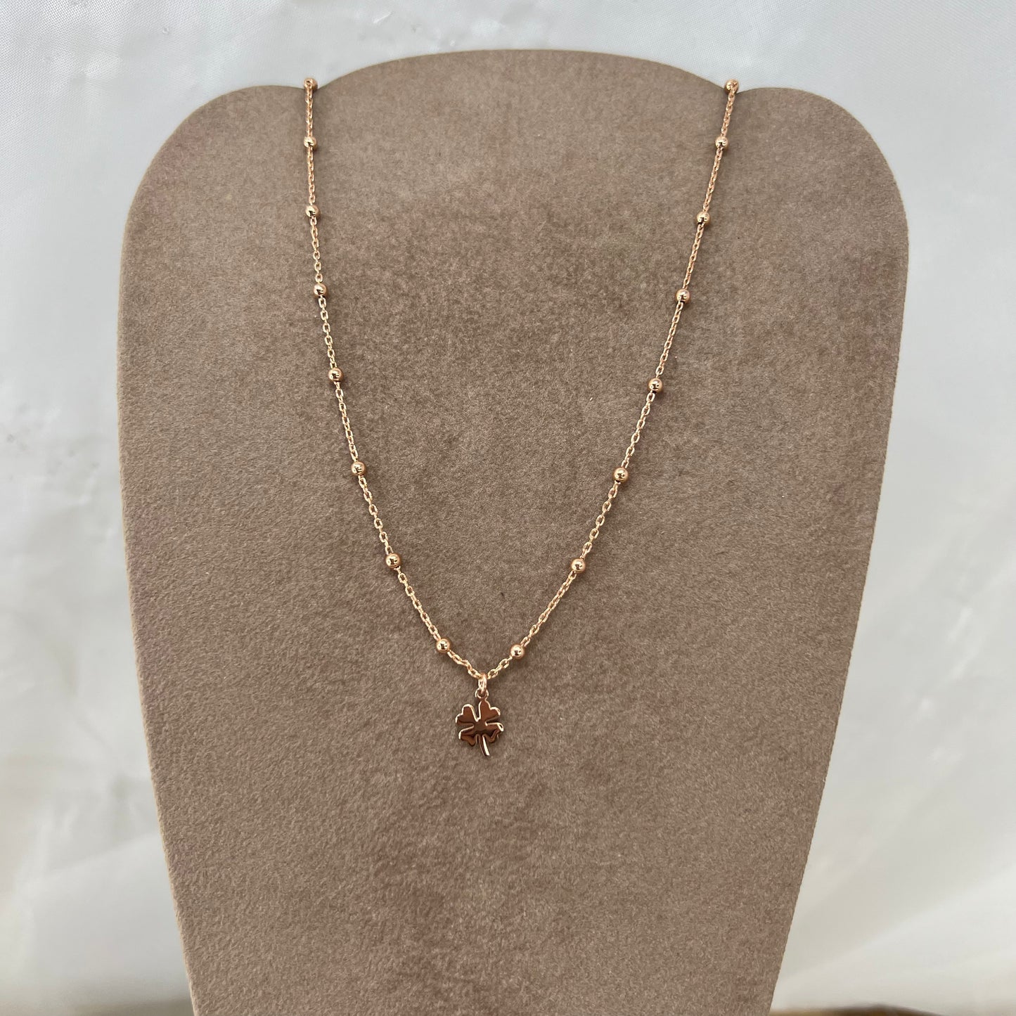 Collana catena micro Rosario cm45 con quadrifoglio da cm 0,8 rosé - Lumiere Bijoux