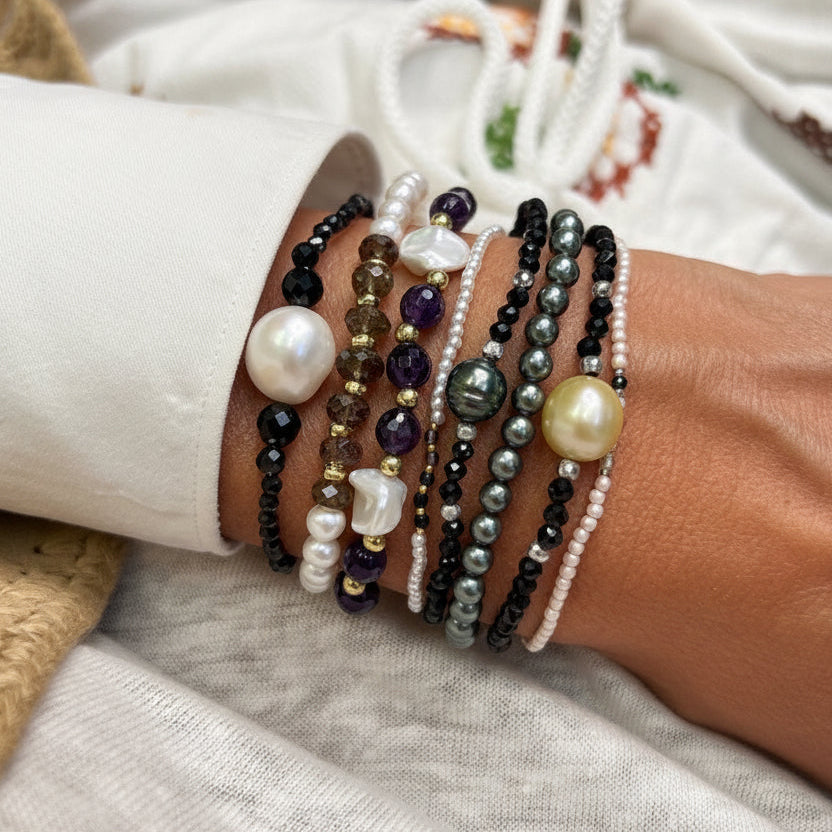 Bracciale elastico con cristalli neri Pepite Rodio con Perla Naturale Centrale - Lumiere Bijoux
