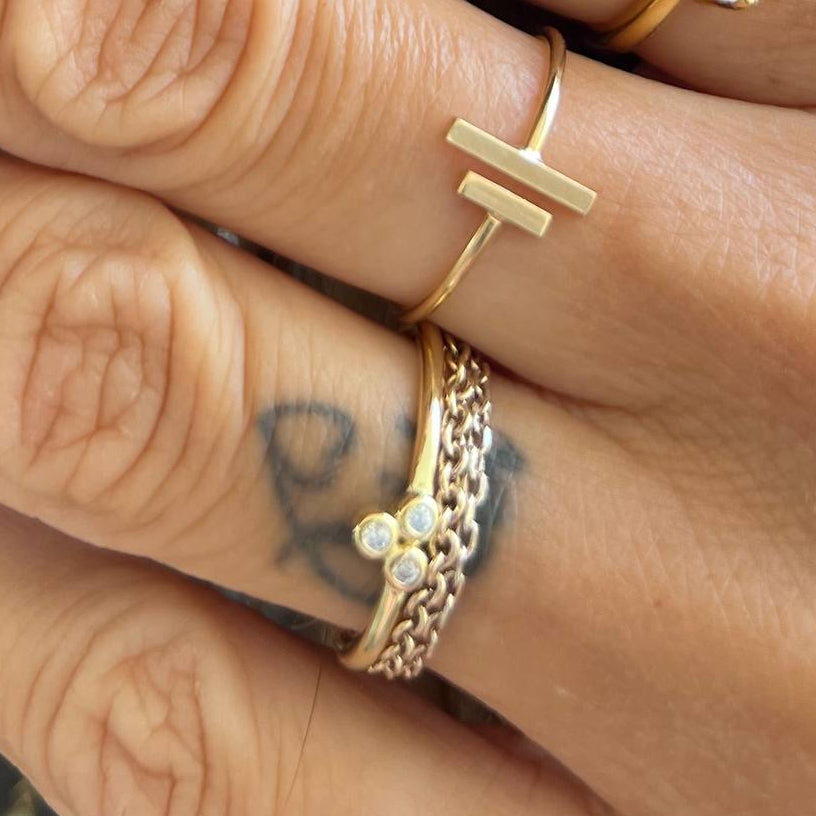 Anello fedina a misura tris zirconi argento galvanica oro giallo. - Lumiere Bijoux