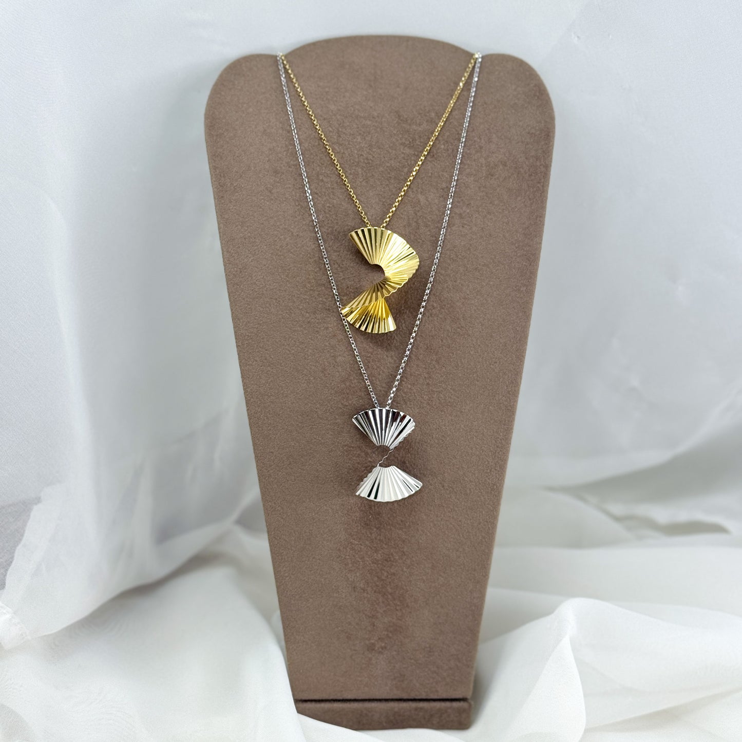 Collana cm 40 con elemento a ventaglio in argento rodio o giallo - pezzo unico - Lumiere Bijoux