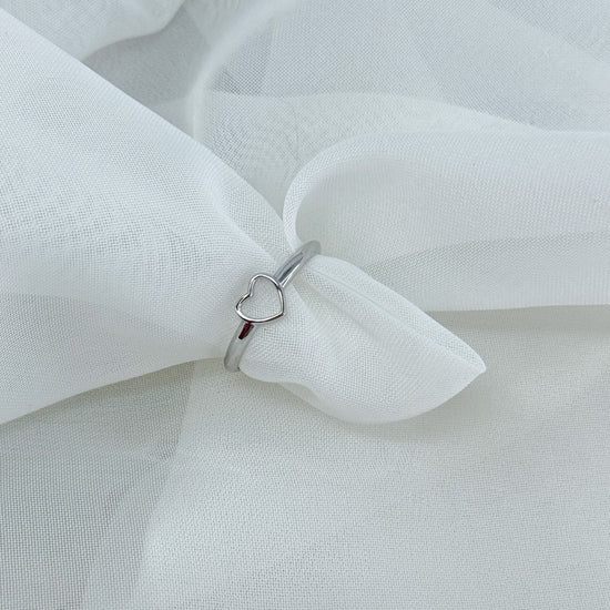 Anello con cuore vuoto da mignolo regolabile - Lumiere Bijoux