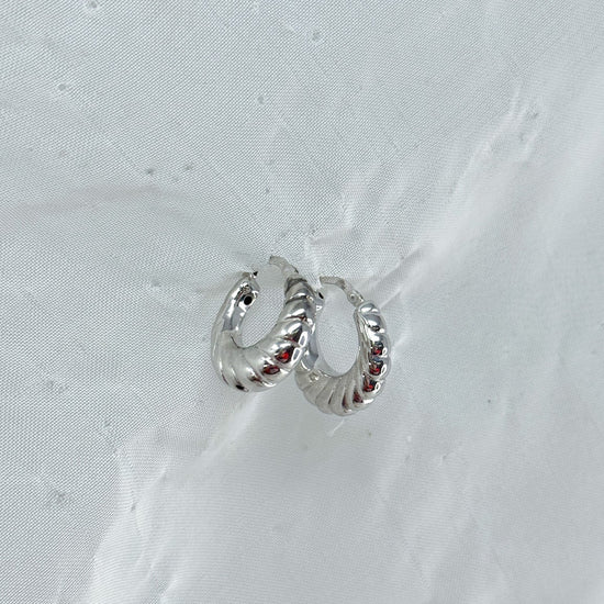 Coppia orecchini cerchio incisi stile vintage - Lumiere Bijoux