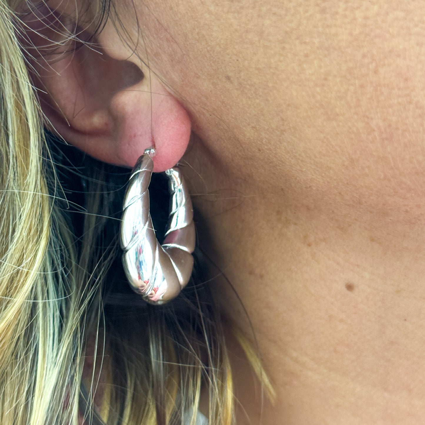 Coppia orecchini scattino bold allungati incisi - Pezzo Unico - Lumiere Bijoux