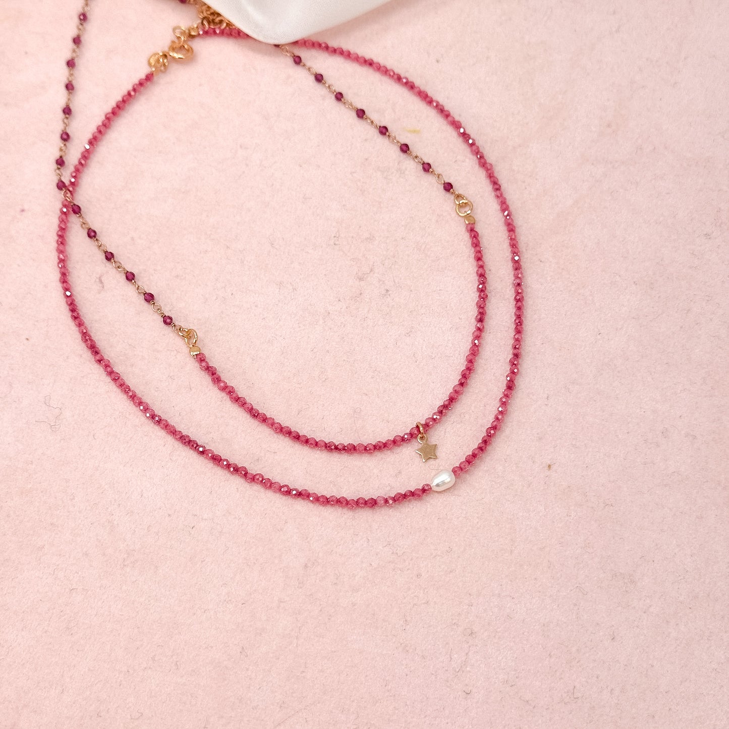 Collana cm 35 micro cristalli colorati con micro stella pendente - Lumiere Bijoux