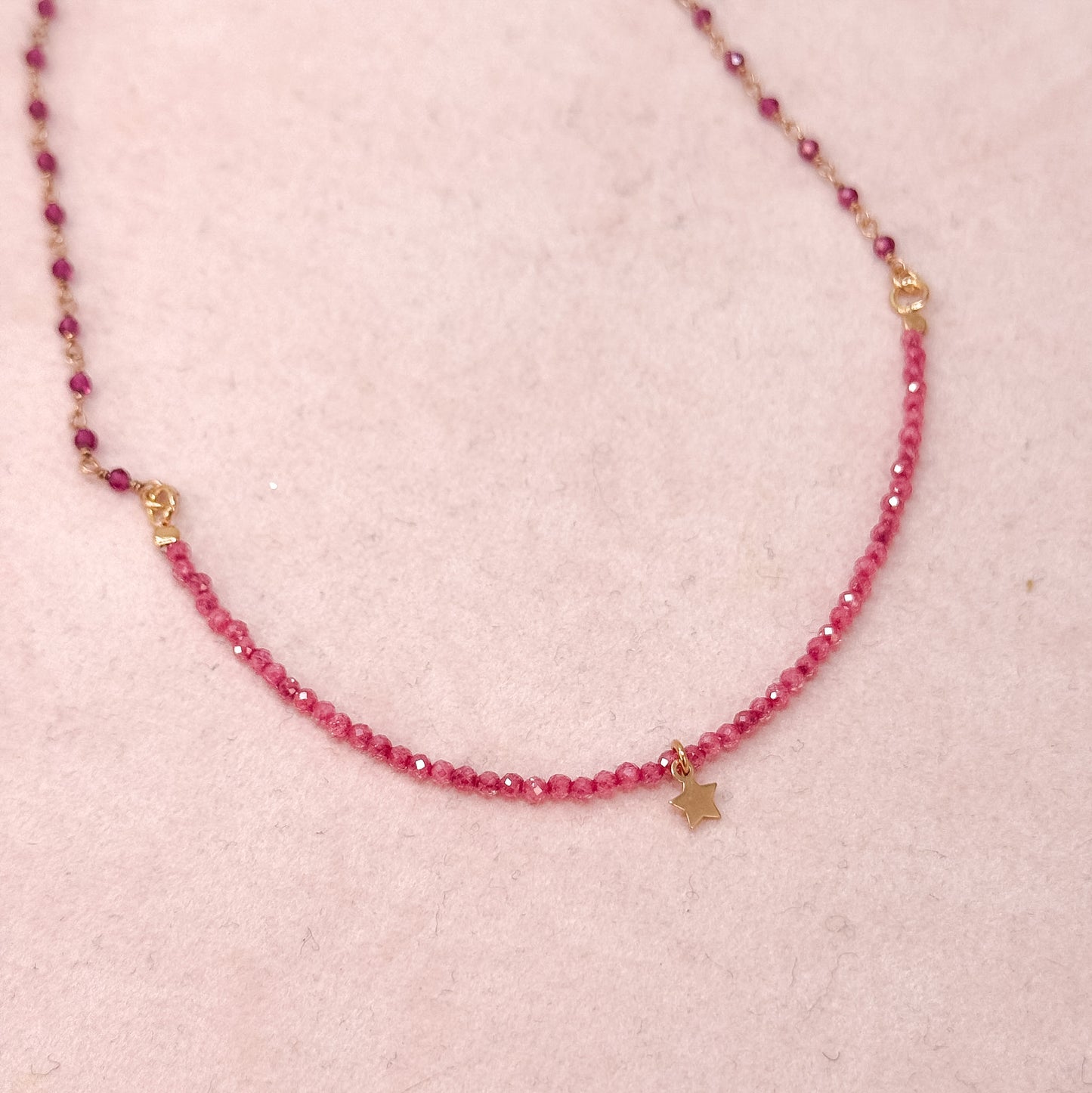 Collana cm 35 micro cristalli colorati con micro stella pendente - Lumiere Bijoux