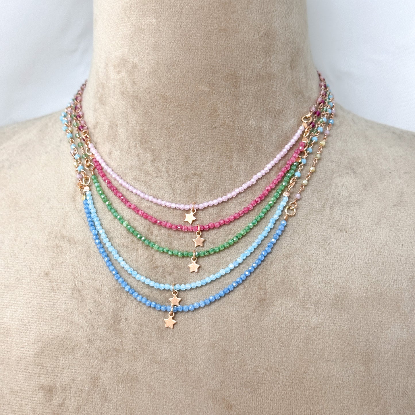 Collana cm 35 micro cristalli colorati con micro stella pendente - Lumiere Bijoux