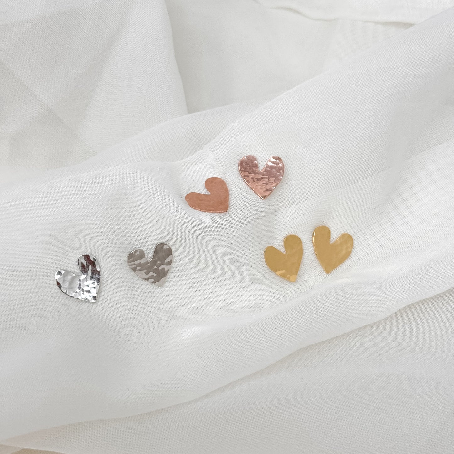 Coppia orecchini a lobo cuore pieno NINI da 1 cm - Lumiere Bijoux