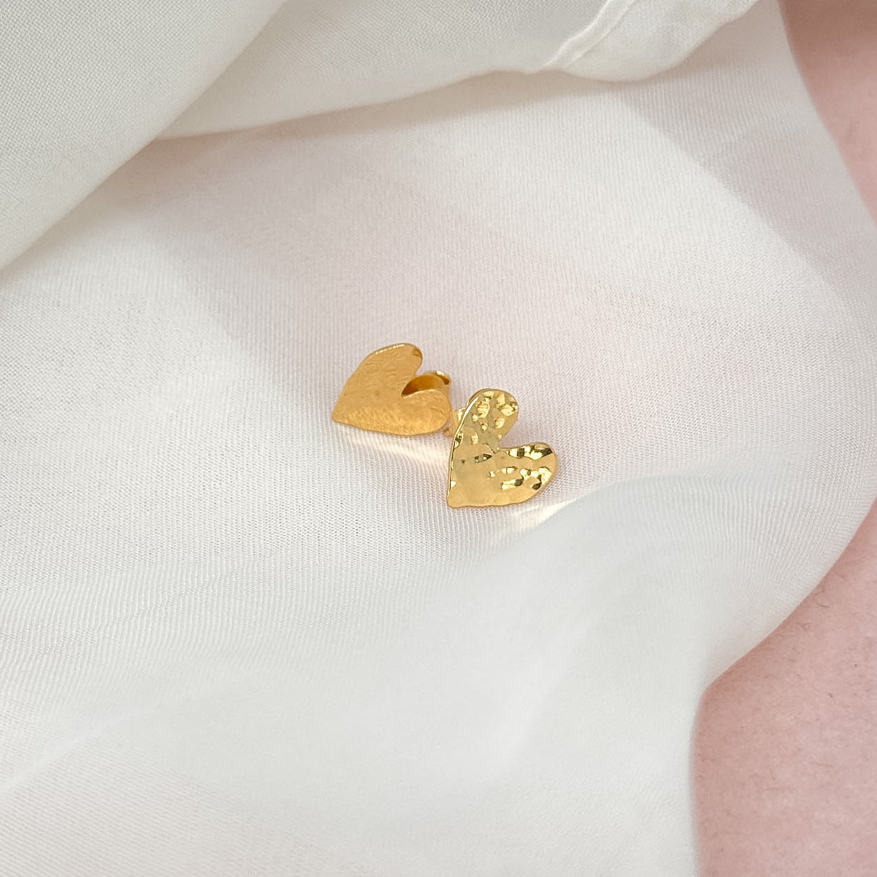 Coppia orecchini a lobo cuore pieno NINI da 1 cm - Lumiere Bijoux