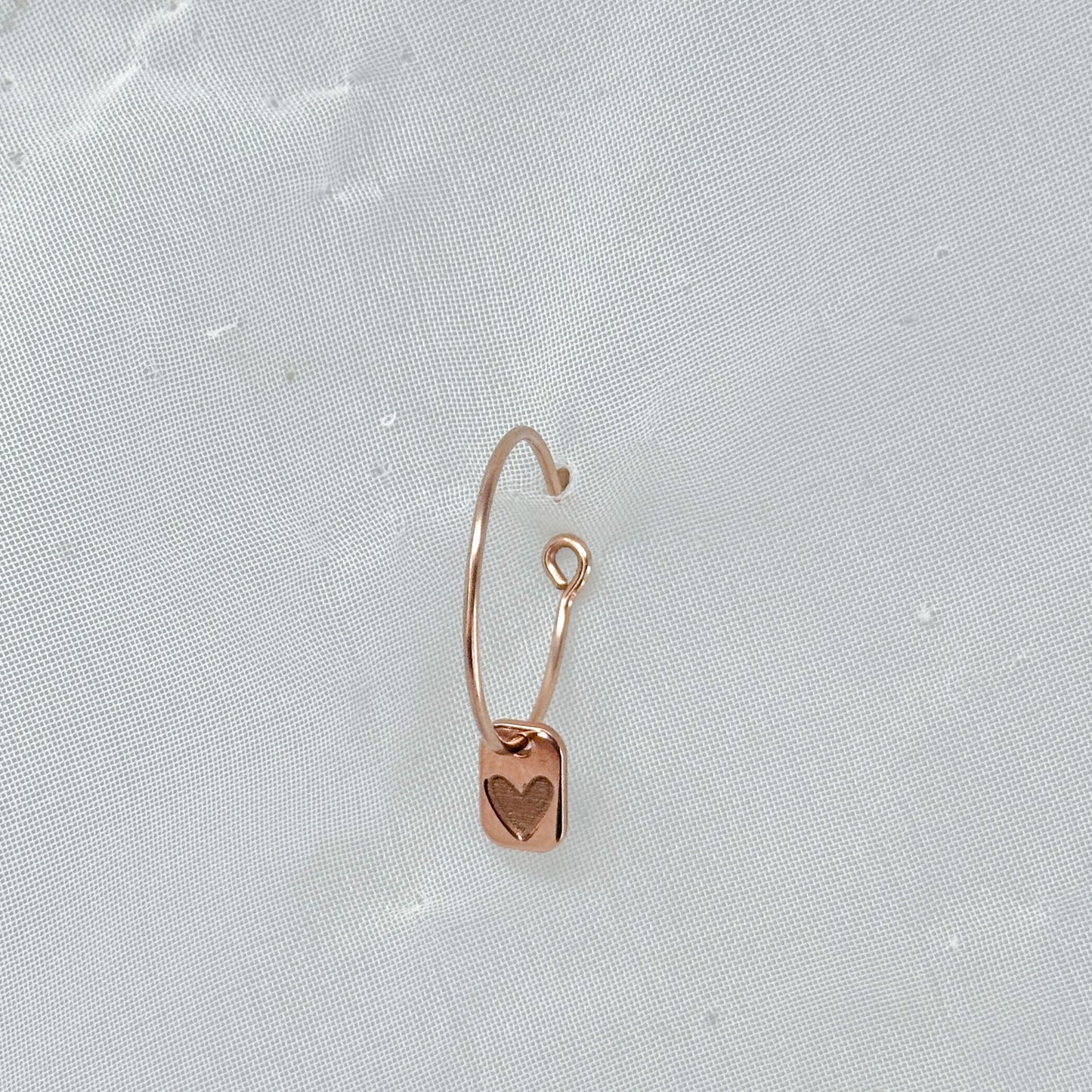 Orecchini cerchio Noisette con targhetta cuore stella o sorridi argento rosé - Lumiere Bijoux
