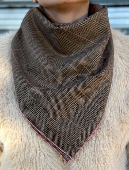 Foulard in lana tartan beige cioccolato rosa 70x70 cm - Lumiere Bijoux