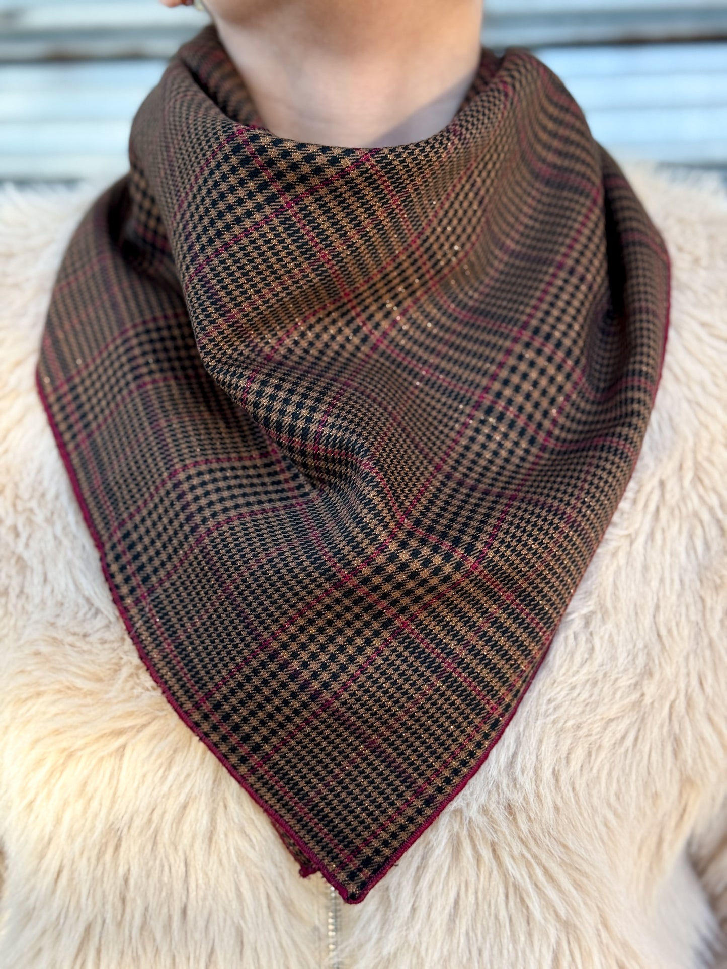 Foulard in lana tartan bronzo lurex bordeaxu 70x70 cm - Lumiere Bijoux