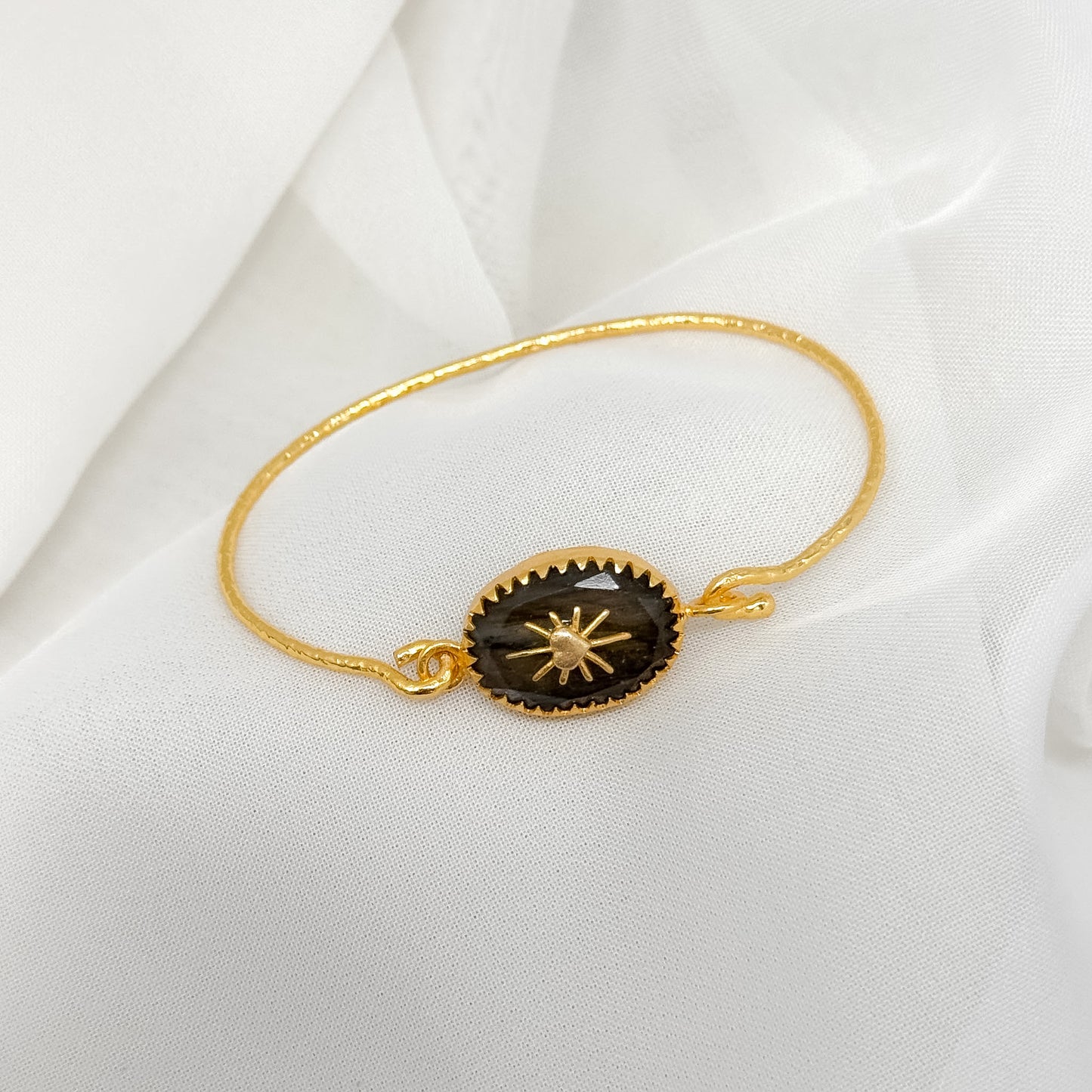 Bracciale semirigido con pietre dure e cuore sacro - Lumiere Bijoux