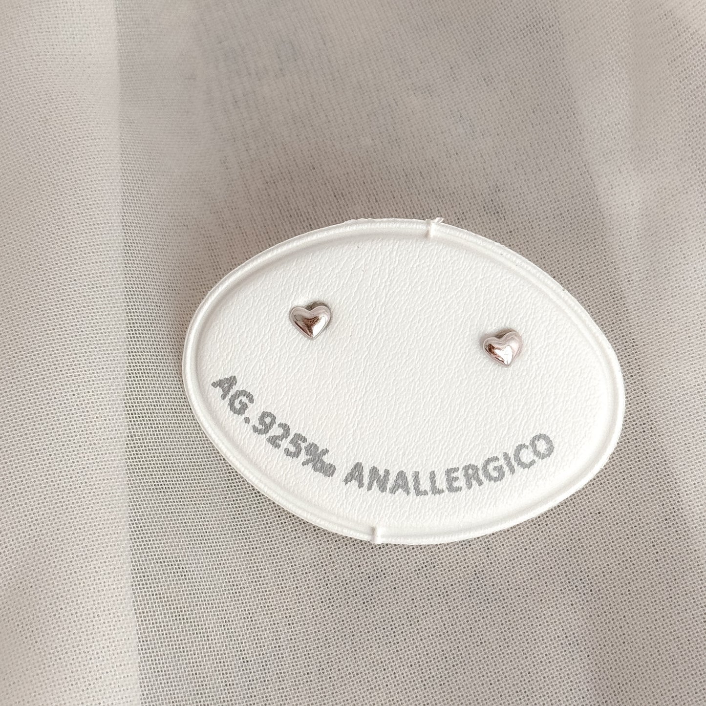 Coppia micro orecchini lobo micro micro cuori da 0.2 cm