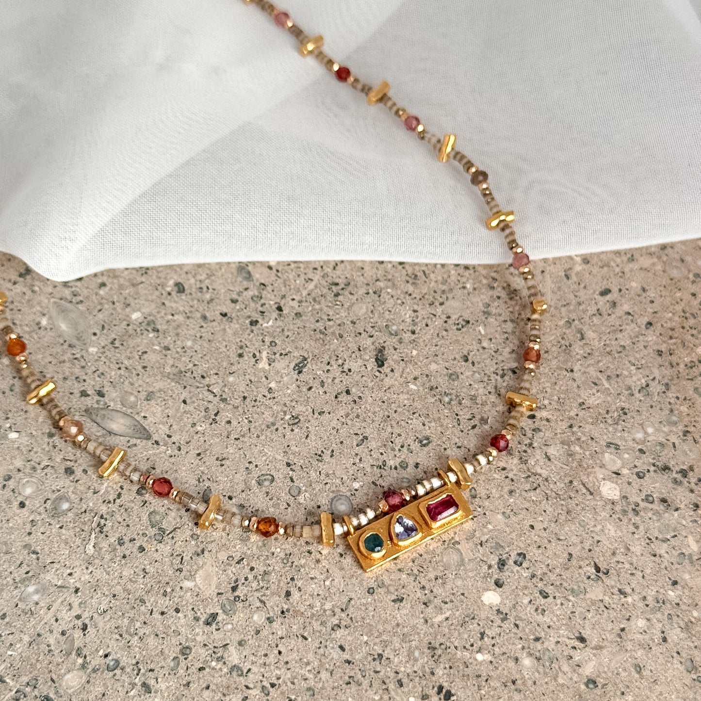 Collana Bruna con tanzanite e pietre Miyuki - Spiritual - Lumiere Bijoux