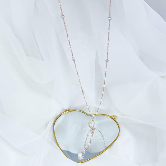 Collana rosario lunga cm 60 con perle bianche e rosa con cuore Corazon