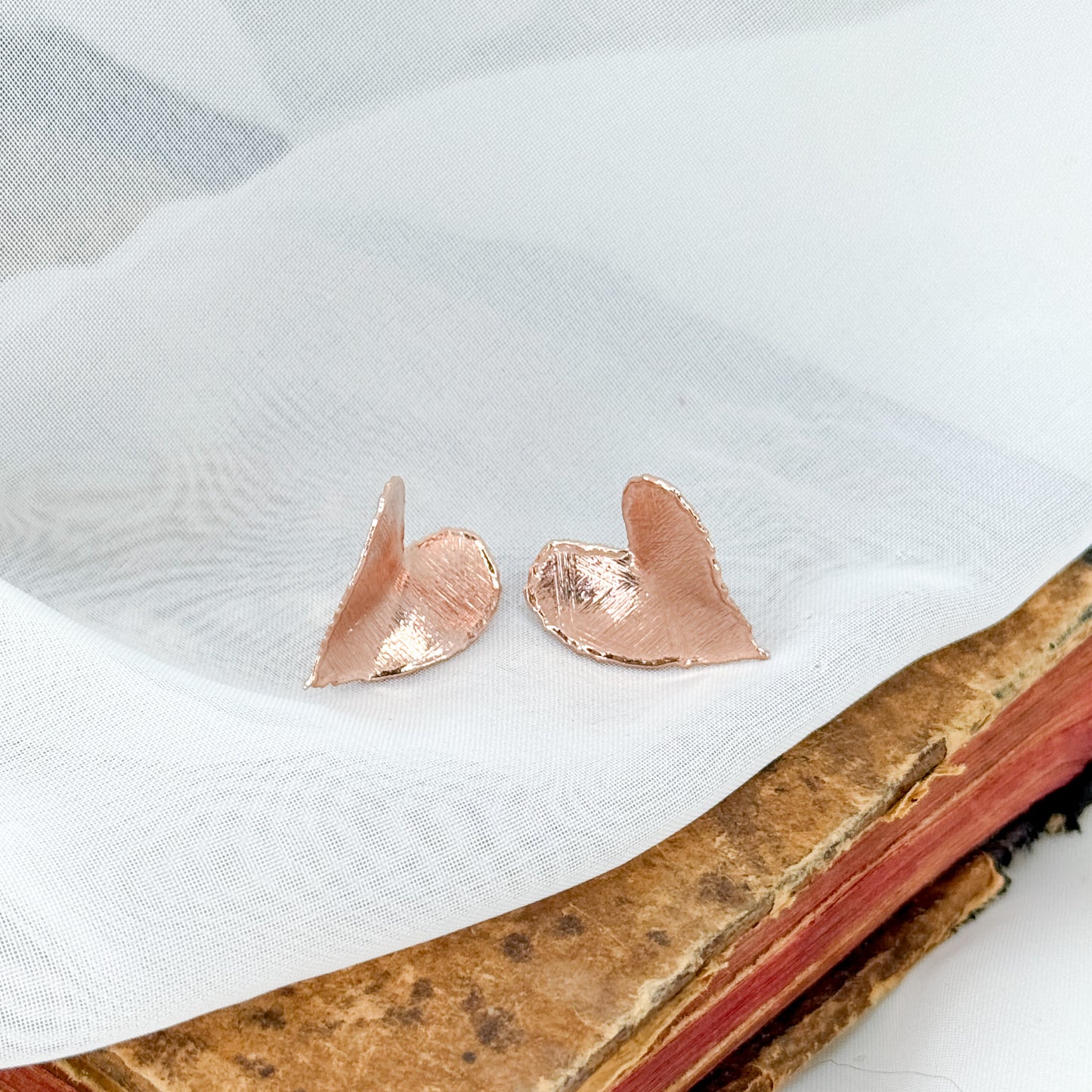 Coppia orecchini lobo cuore foglia satinato in argento rosé - Lumiere Bijoux