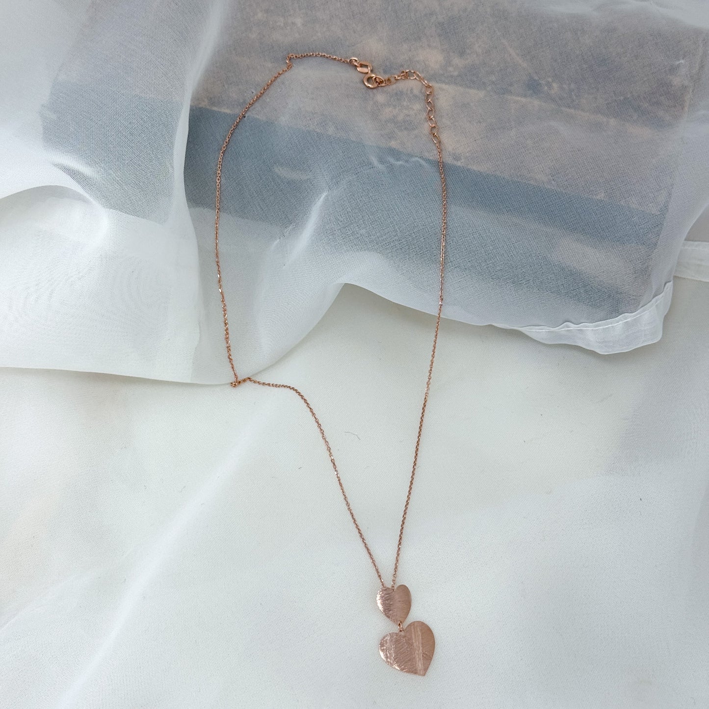 Collana catena forzatina cm 40 con doppio cuore satinato pendente - Lumiere Bijoux