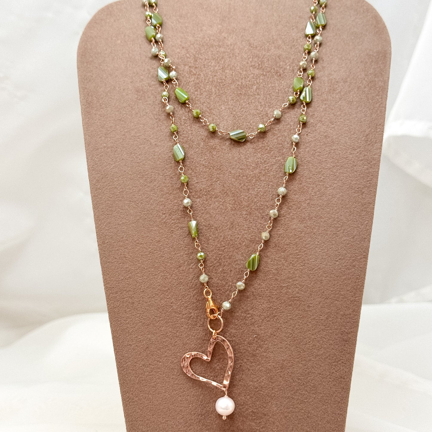 Collana lunga trasformabile cm 75 argento rosé cristalli multiforme soggetto battuto e perla naturale pendente - Lumiere Bijoux