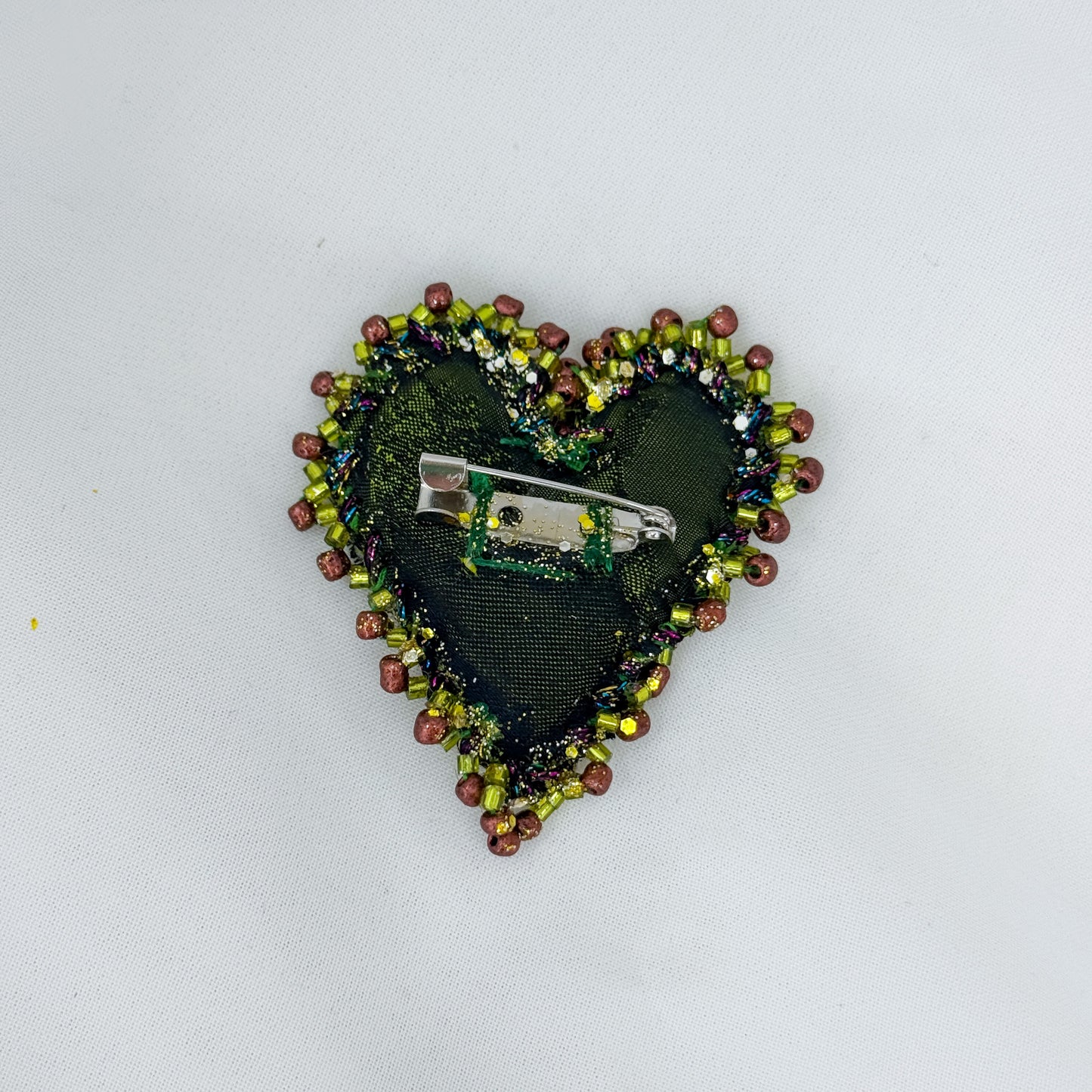 Spilla a cuore in tessuto e perline - Lumiere Bijoux