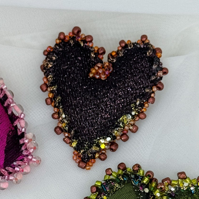 Spilla a cuore in tessuto e perline - Lumiere Bijoux