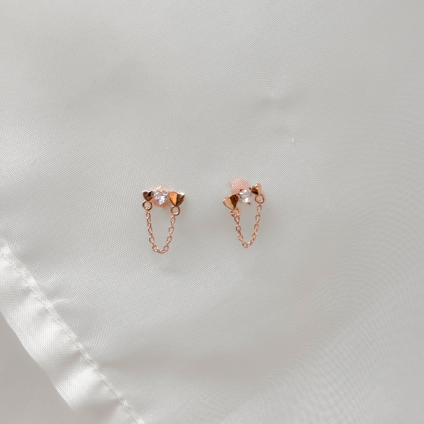 Coppia orecchini micro cuori e catenella - Lumiere Bijoux