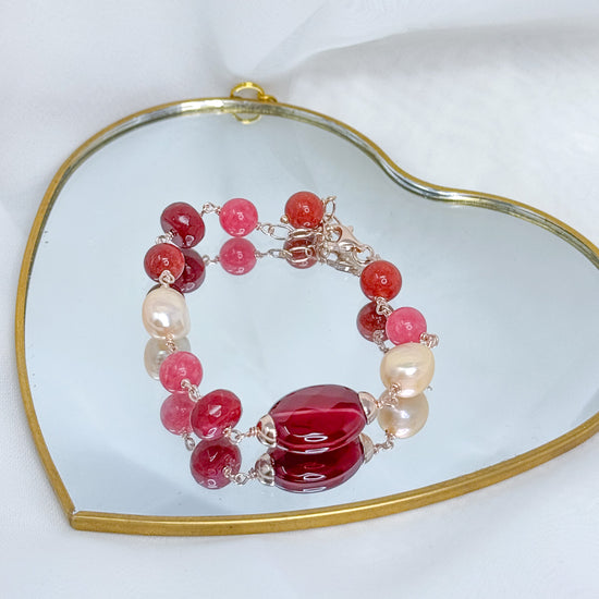 Bracciale perle rosa pietre naturali bordeaux e fragola