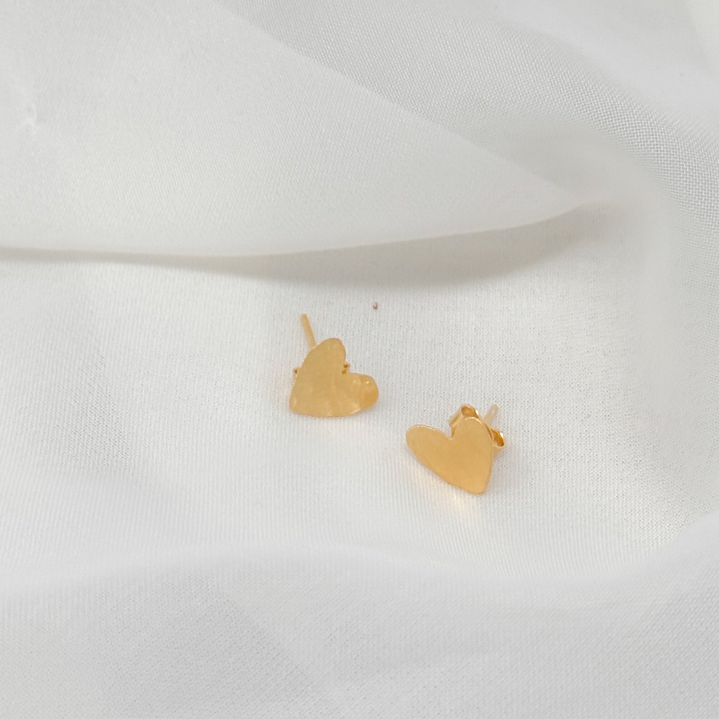 Coppia orecchini lobo cuore abbraccio da 1 cm - Lumiere Bijoux