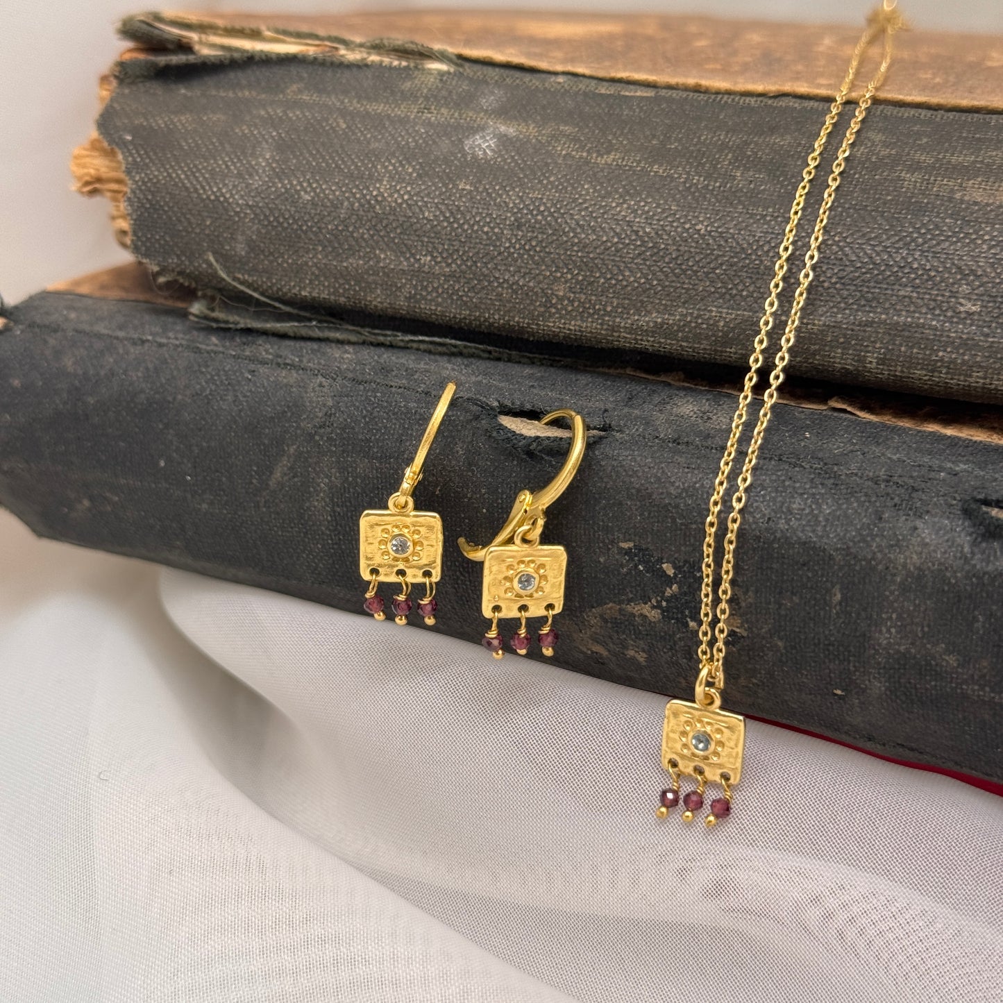 Coppia orecchini Miko Topazio e granato - Lumiere Bijoux