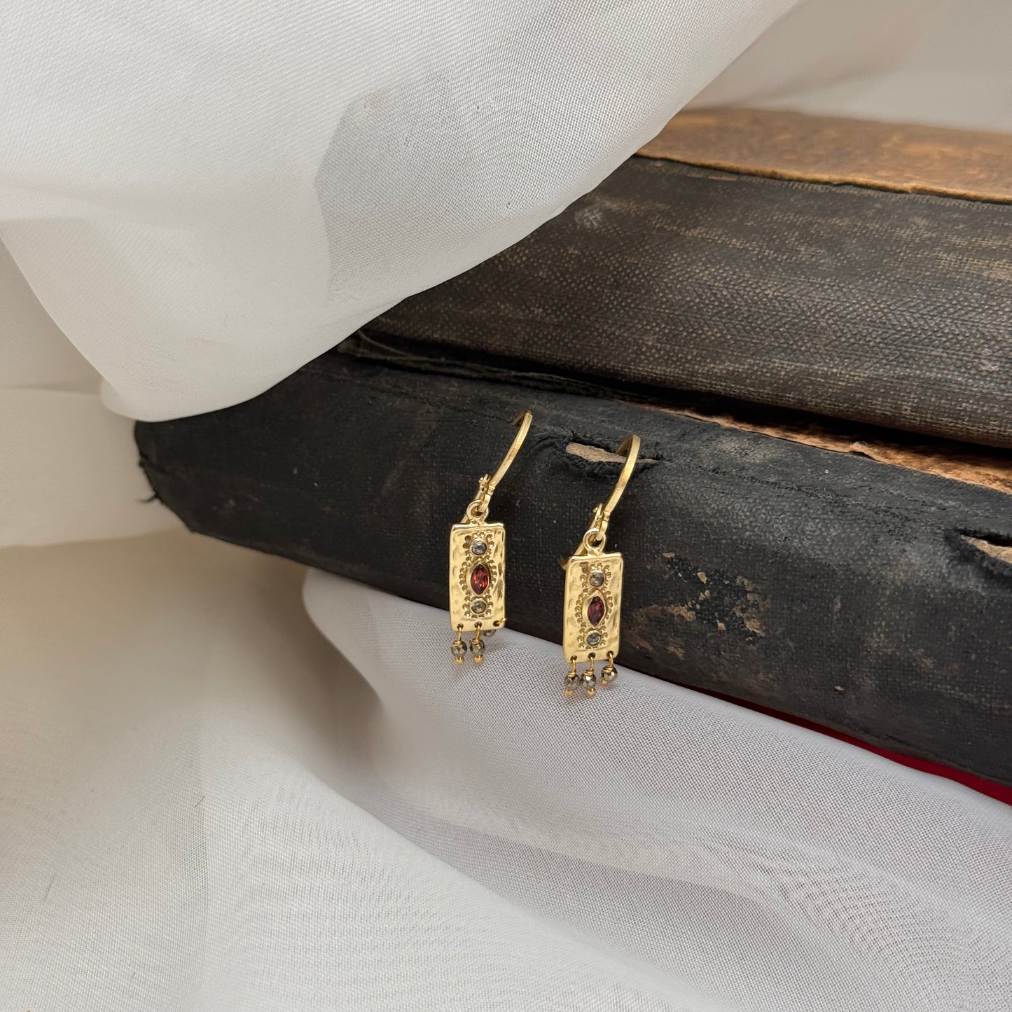 Coppia orecchini Miski granato e pirite - Lumiere Bijoux