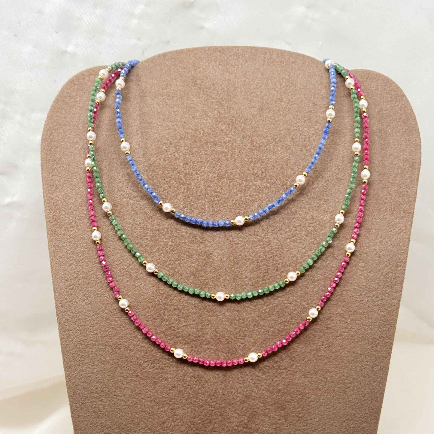 Collana cristalli alternati da perle naturali e pepite ottone - Lumiere Bijoux
