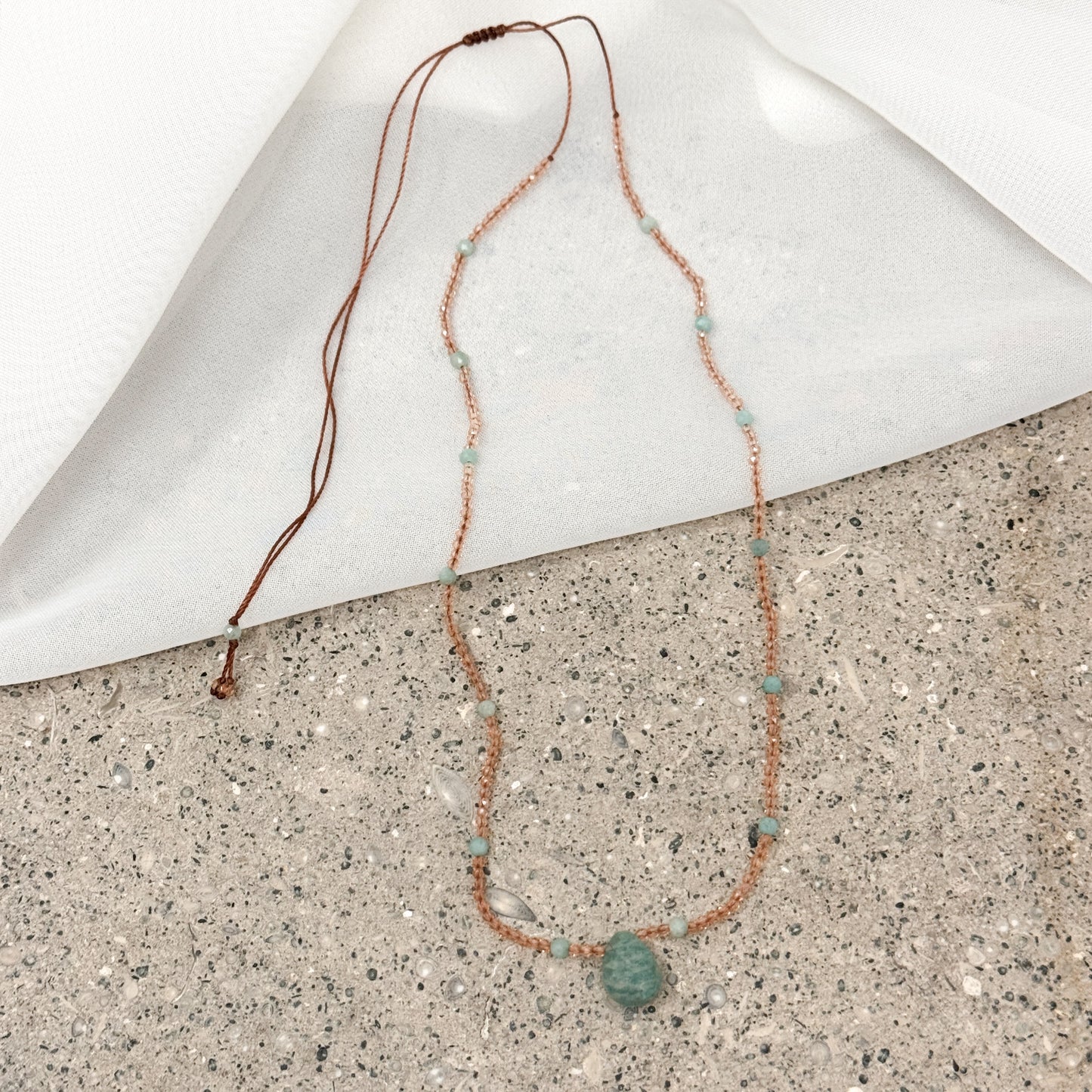 Collana regolabile filo di seta e pietre multicolore - Lumiere Bijoux