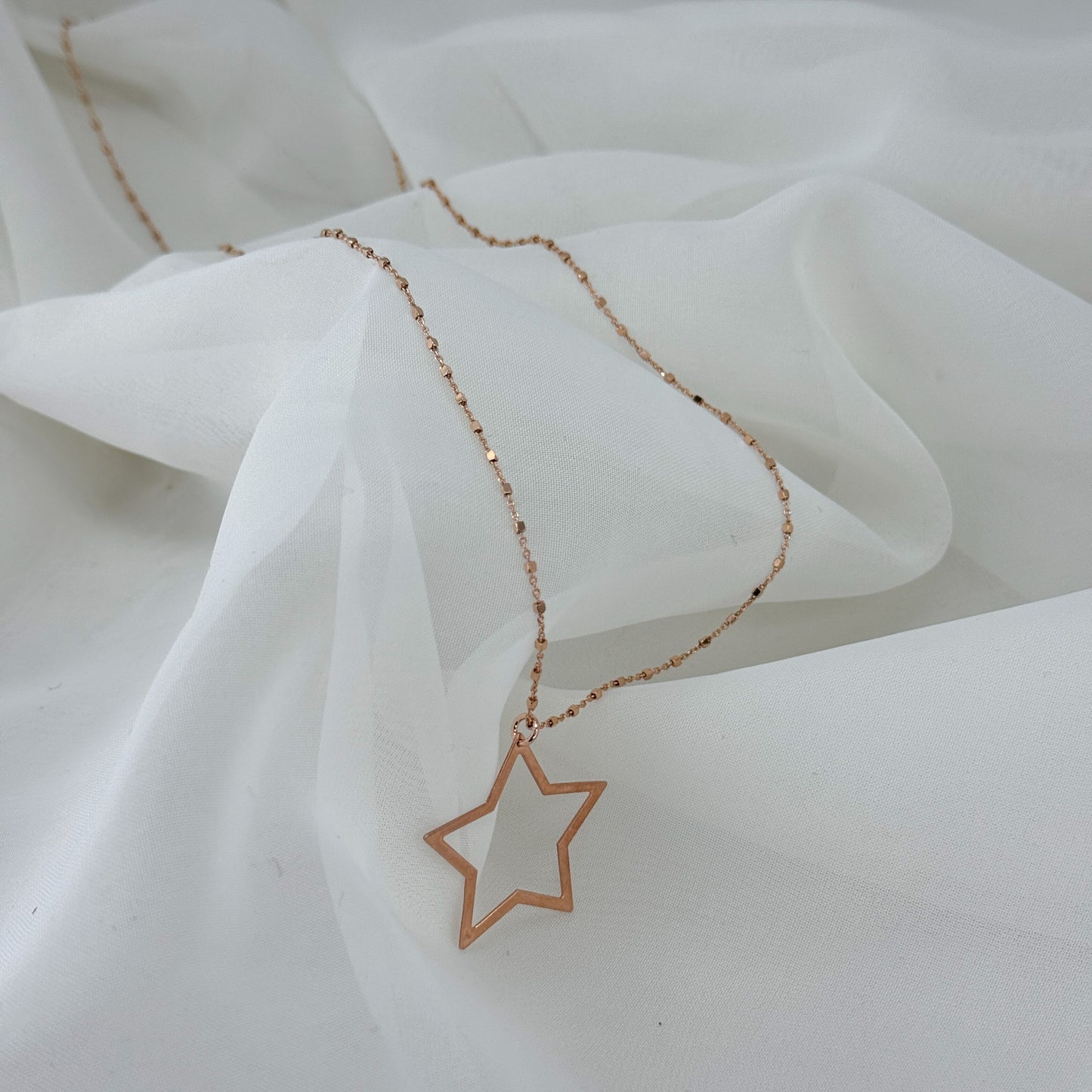 Collana lunga cm 60 catena dadini con stella vuota da 2cm - Lumiere Bijoux