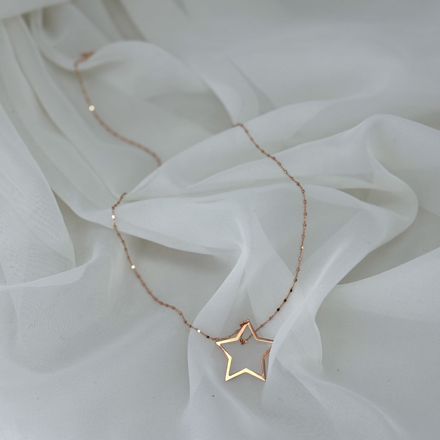 Collana lunga cm 60 catena dadini con stella vuota da 2cm - Lumiere Bijoux