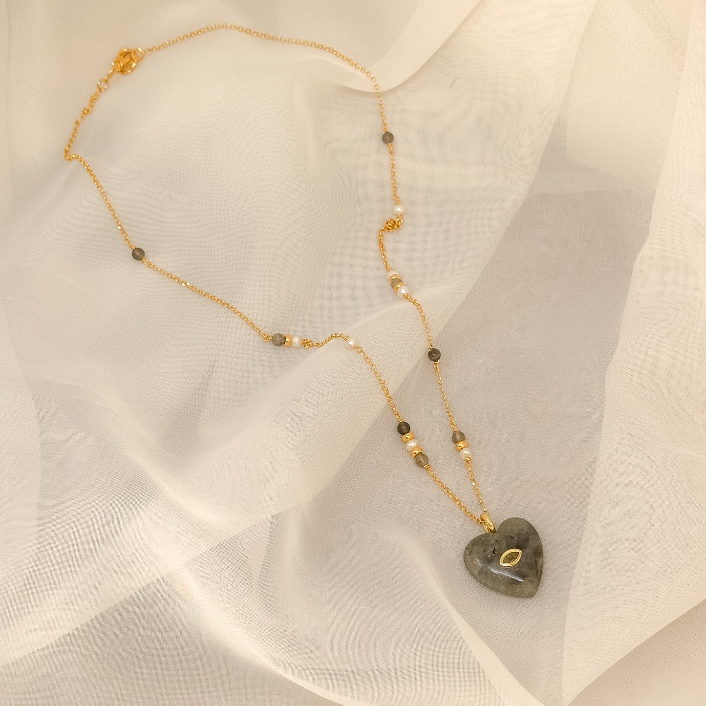 Collana lunga cm60 con pendente cuore in pietra semipreziosa - Lumiere Bijoux
