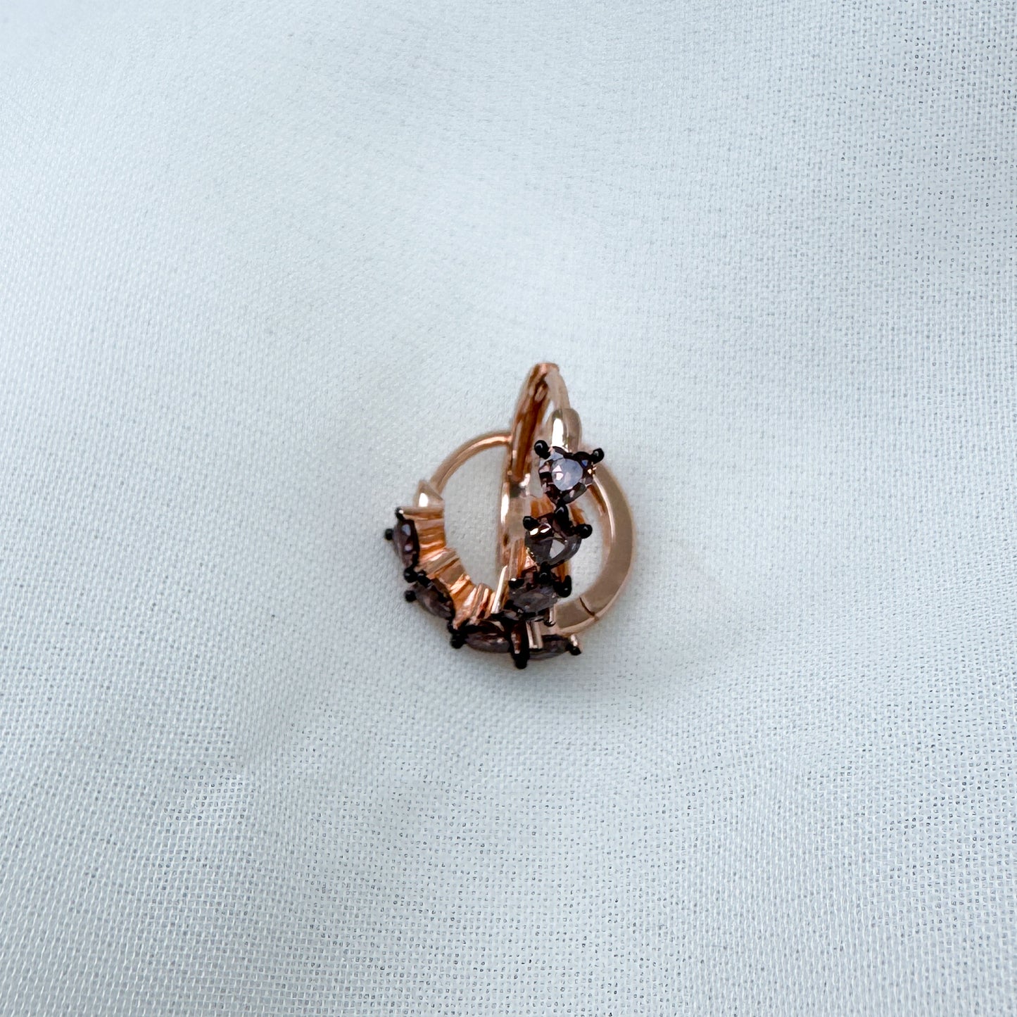 Coppia orecchini cerchi punto luce cuori diametro 1 cm base rosè - Lumiere Bijoux