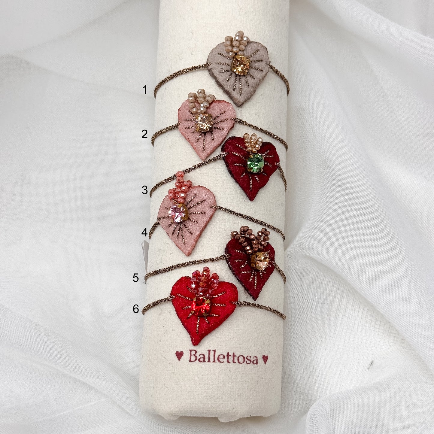 Bracciale cuore sacro in feltro e cristalli - Lumiere Bijoux