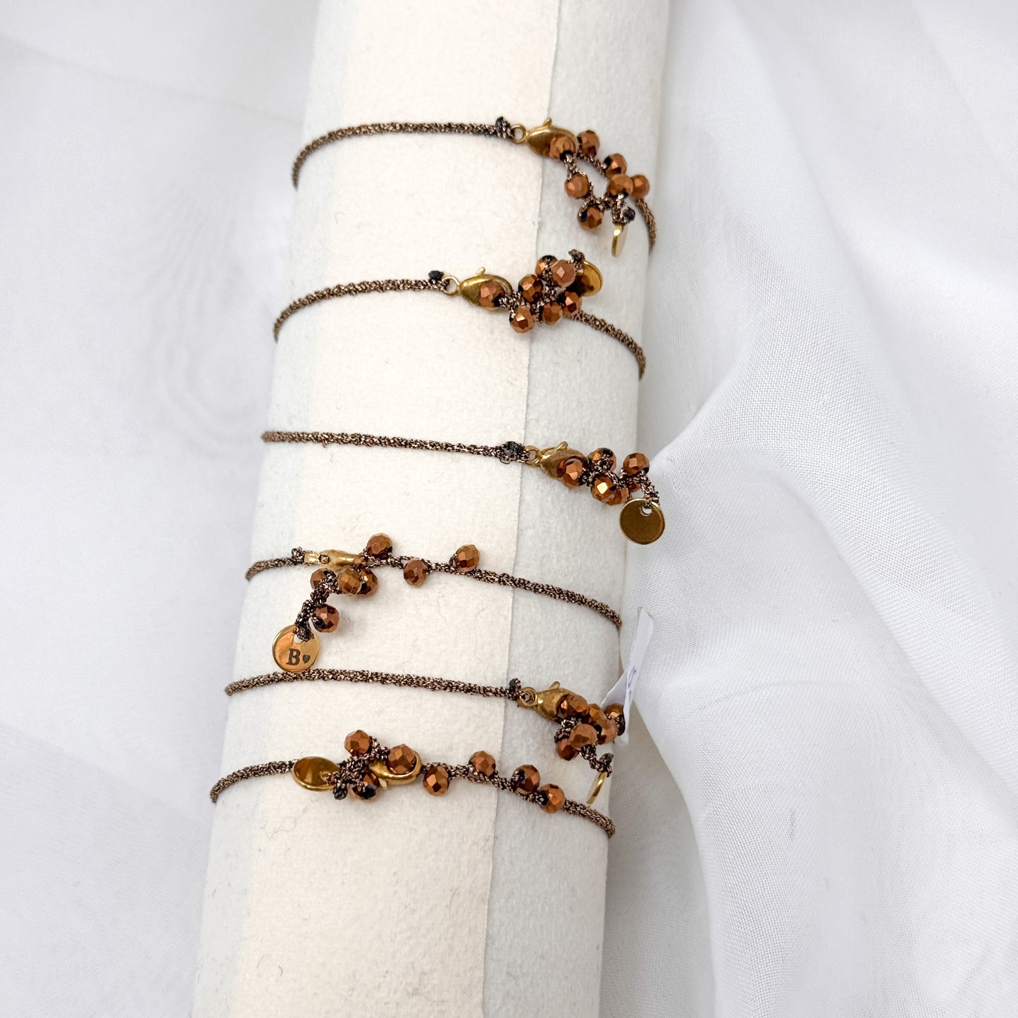Bracciale cuore sacro in feltro e cristalli - Lumiere Bijoux