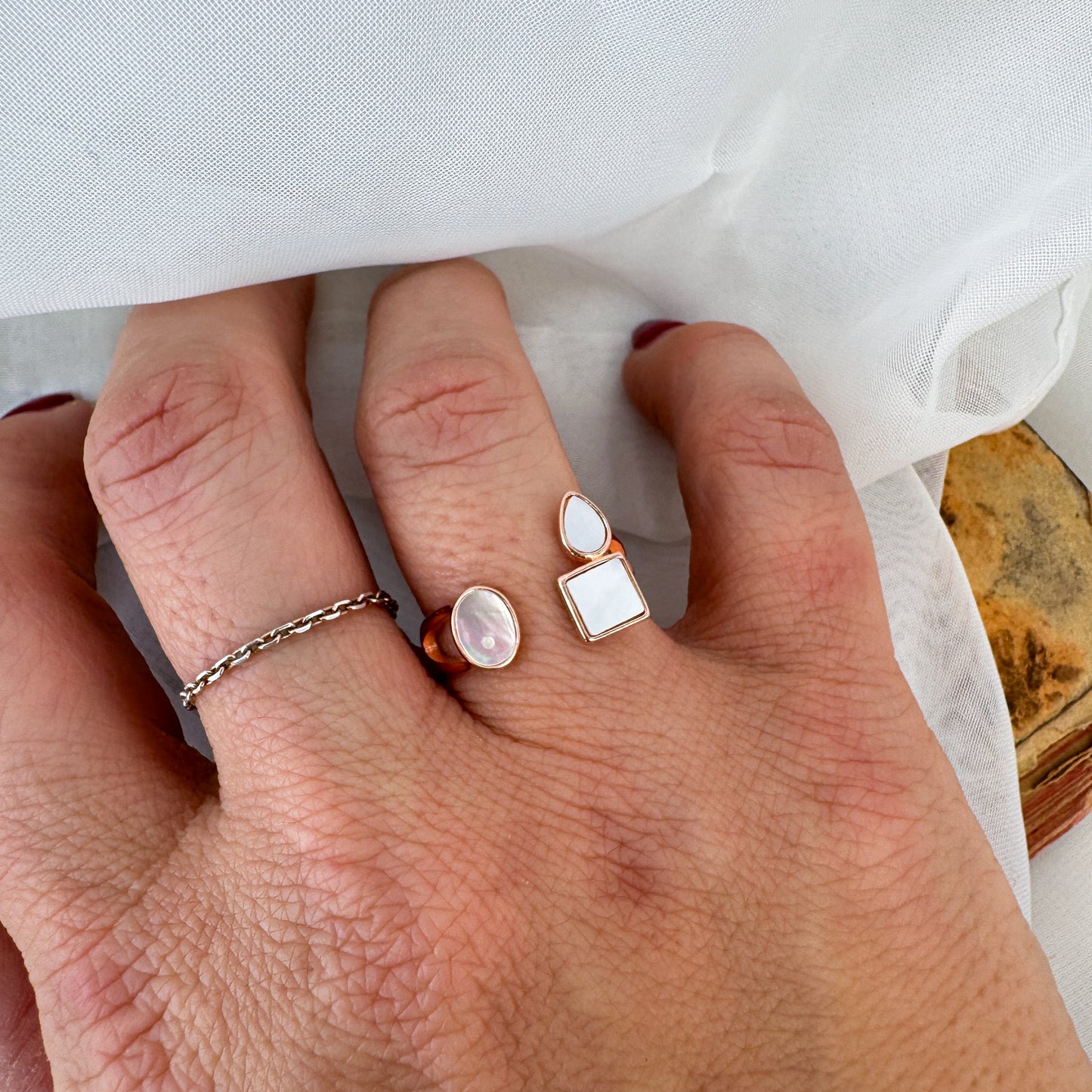 Anello regolabile forme geometriche madreperla - Lumiere Bijoux