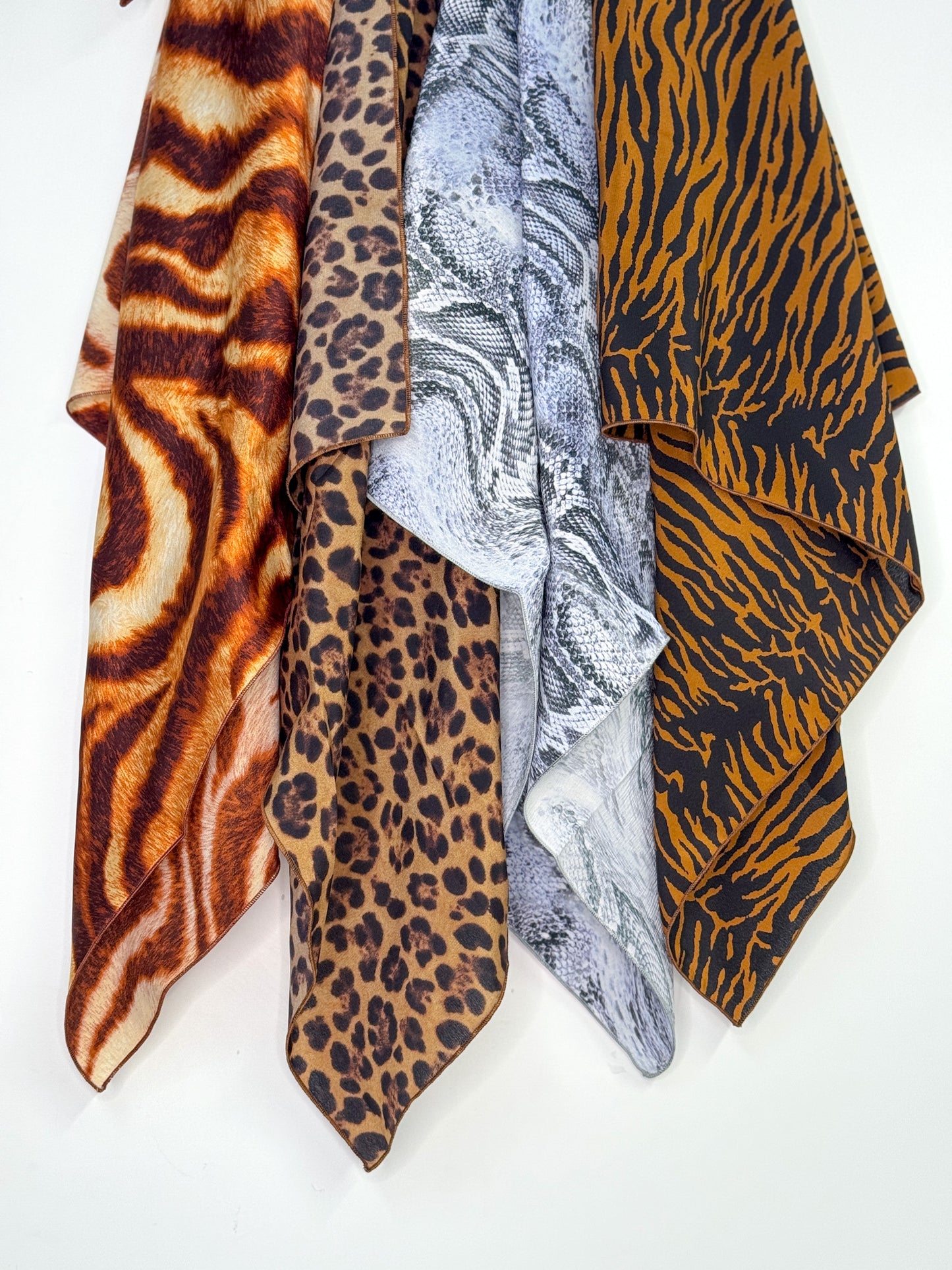 Foulard 100% seta 70x70 cm - Capsule Fall 26 Animalier - Lumiere Bijoux