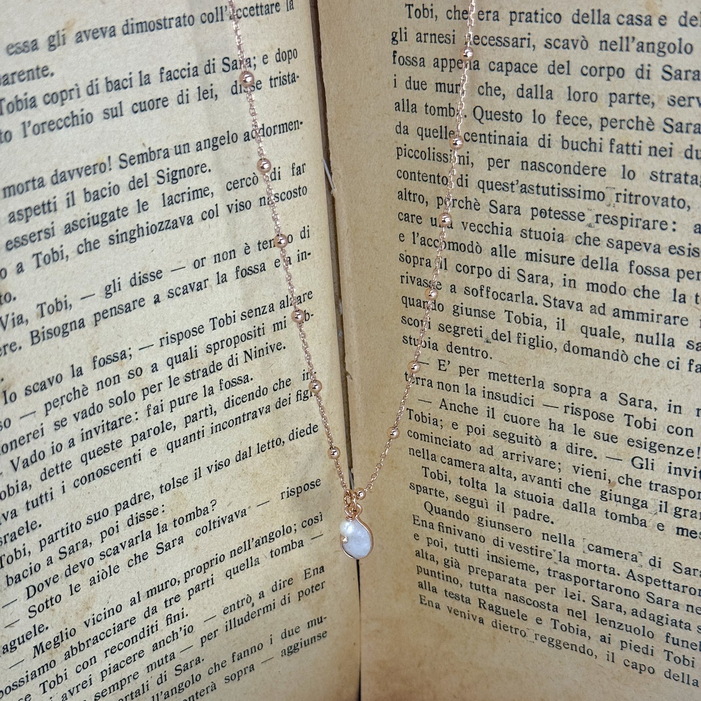 Collana catena rosario cm 45 con pietra Parigi e microperla pendente - Lumiere Bijoux