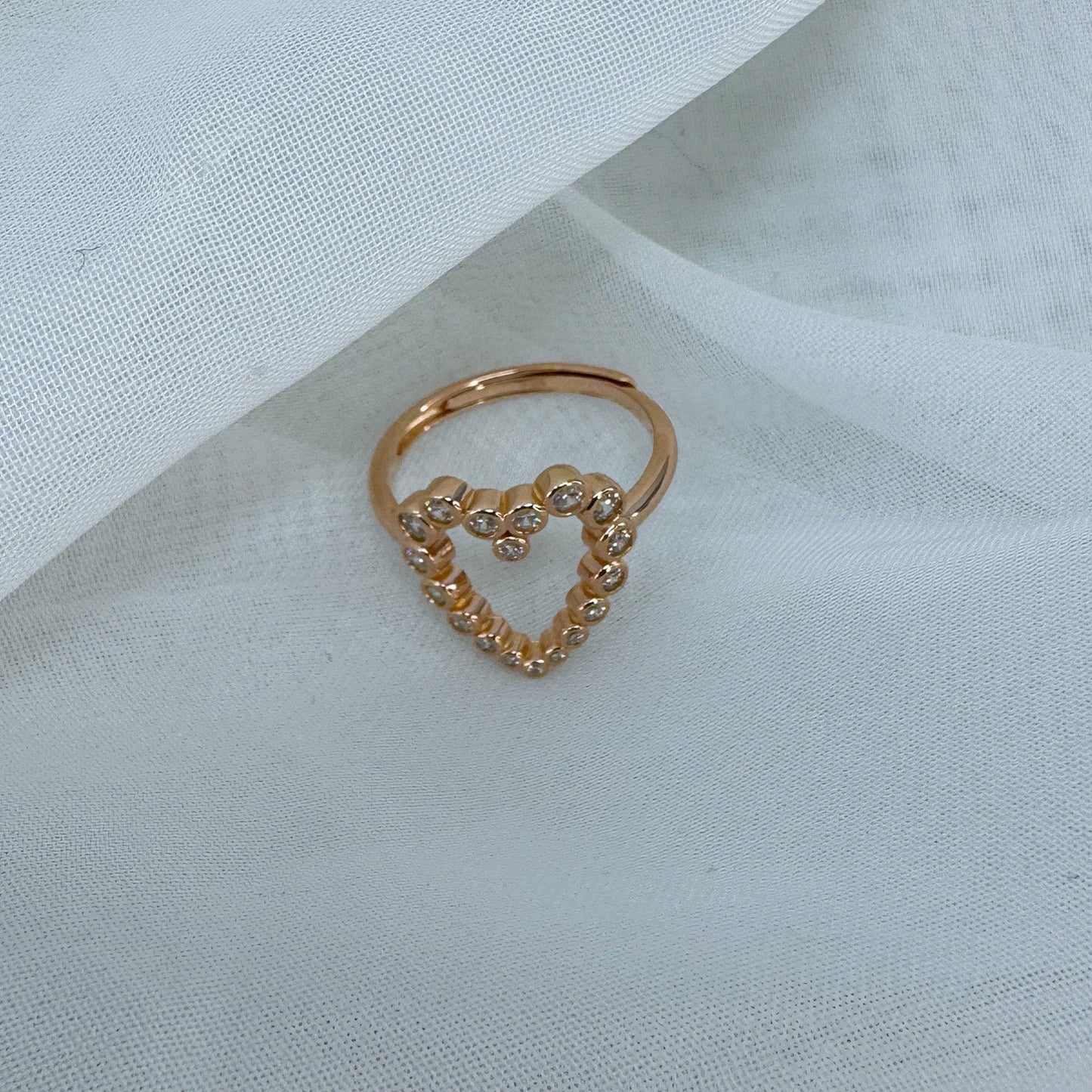 Anello regolabile con cuore vuoto di zirconi bolle - Lumiere Bijoux