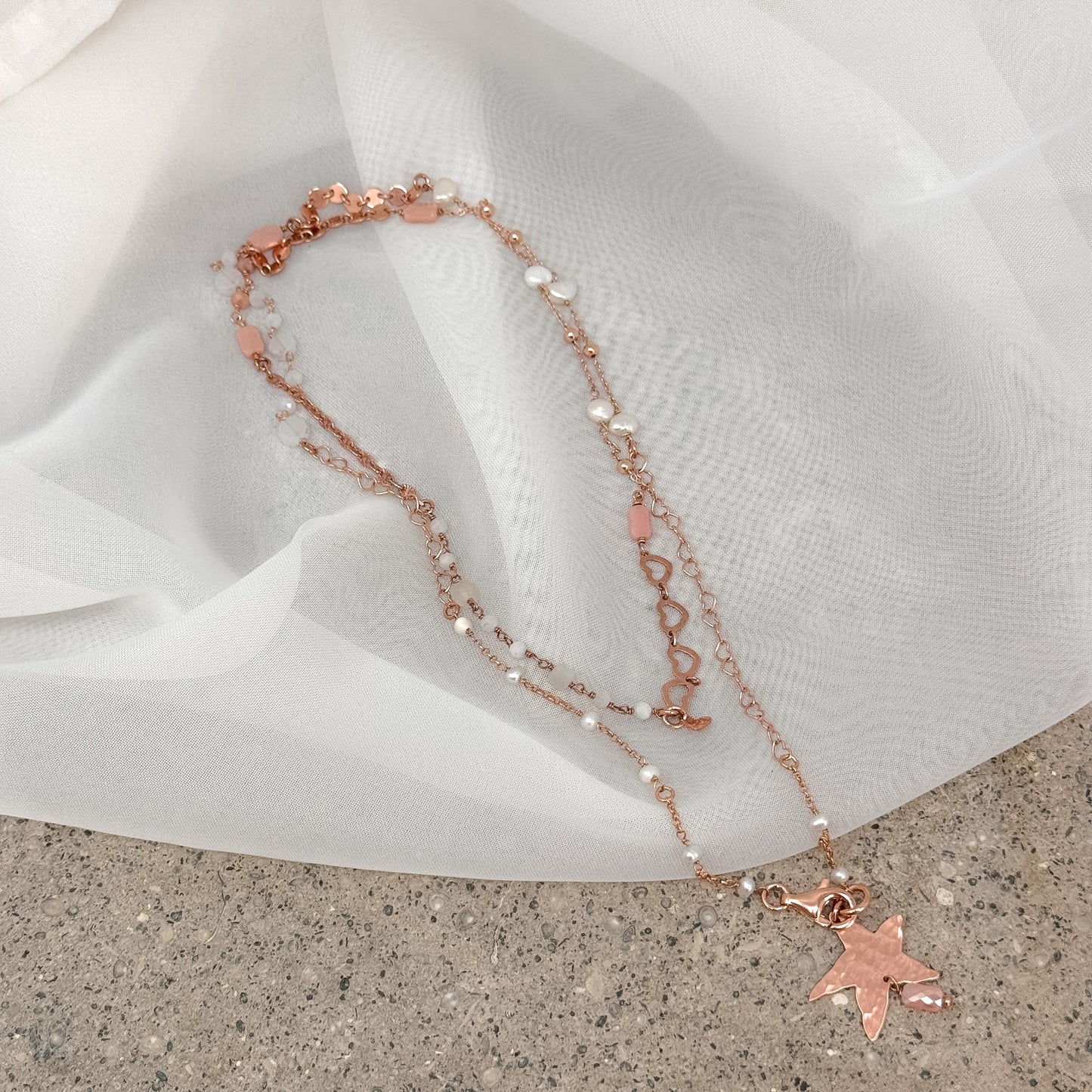 Collana lunga trasformabile con cristalli cipria con perle e catene multiforme con stella satinata battuta pendente — Argento 925 rosé Pezzo unico - Lumiere Bijoux