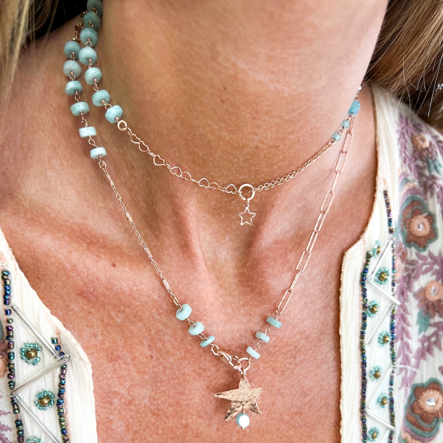 Collana lunga trasformabile con cristalli turchese e catene multiforme con stella battuta pendente — Argento 925 rosé Pezzo unico - Lumiere Bijoux