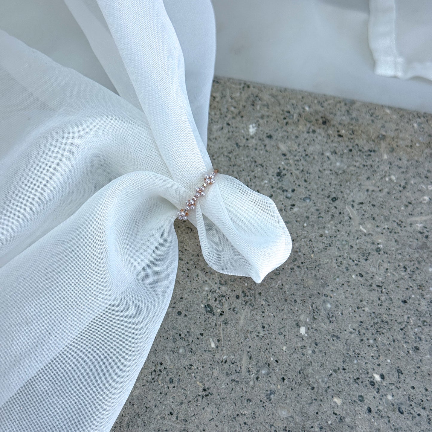 Anello fedina micro margherite di perle - Lumiere Bijoux